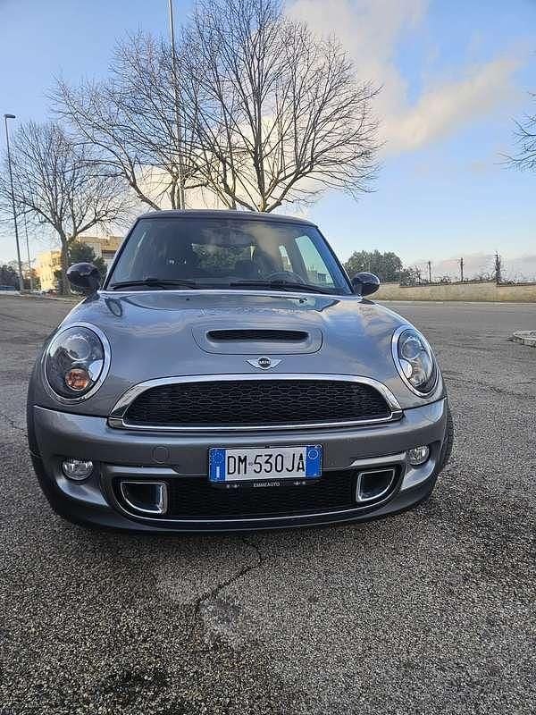 Grigio Usata 2008 Mini Cooper S Chili Utilitaria | 9000 € (Buon prezzo) - Immagine 1/4