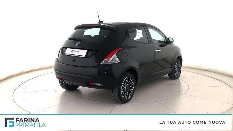 Usata Lancia Ypsilon S 69 CV (50 kW) 2024 Nero Utilitaria