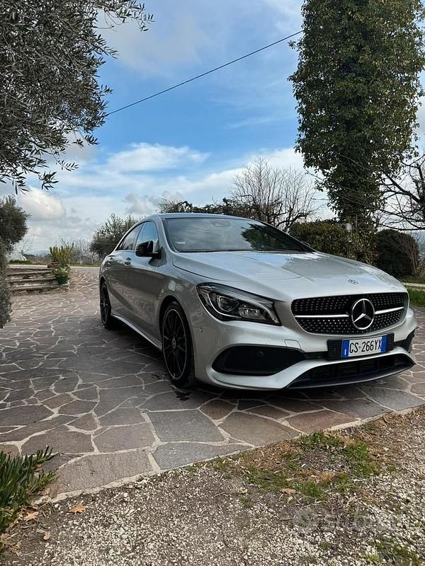 Usata Mercedes CLA220 2018 Grigio Berlina