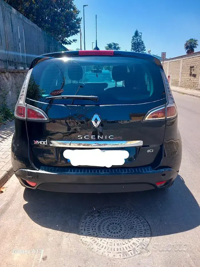 Usata Renault Scénic III LIMITED 110 CV (80 kW) 2016 Nero Monovolume