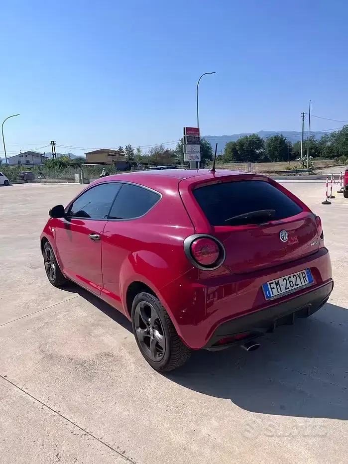 Usata Alfa Romeo MiTo 77 CV (56 kW) 2017 Rosso Utilitaria