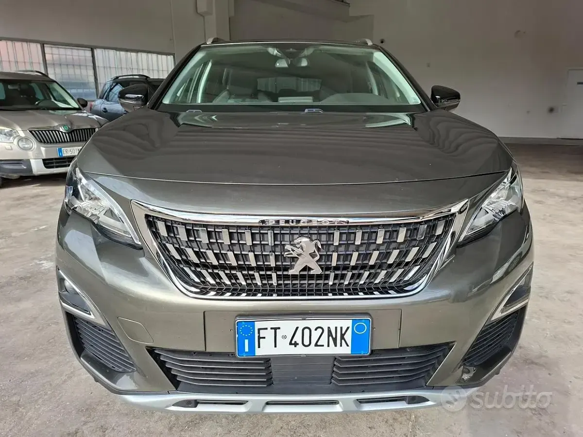 Usata Peugeot 3008 Allure 131 CV (96 kW) 2019 Grigio SUV