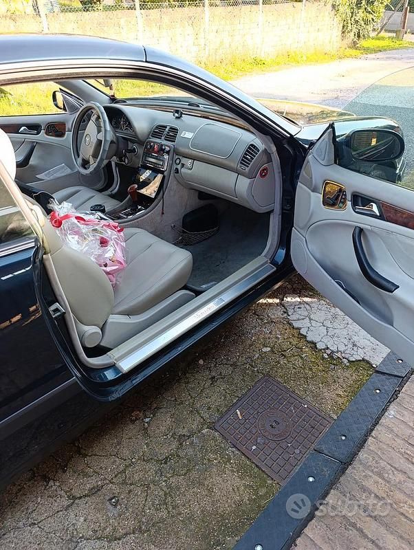 Käytetty Mercedes CLK230 136 HP (100 kW) 1999 Sininen Coupe - kaksiovinen