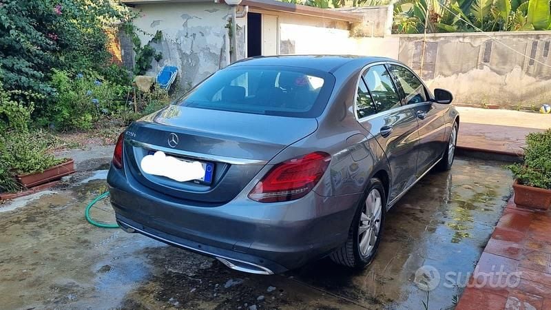 Second-hand Mercedes C220 194 CP (142 kW) 2018 Gri Berlinǎ