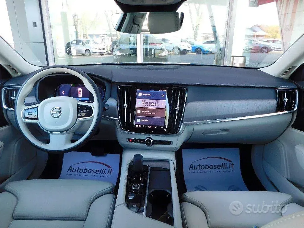 Usata Volvo S90 Plus 235 CV (172 kW) 2024 Blu Berlina