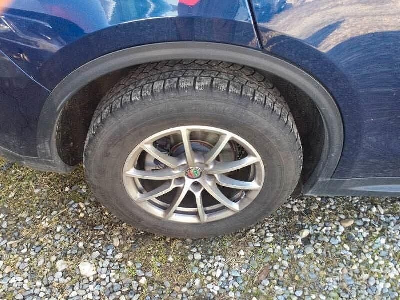 Usata Alfa Romeo Stelvio Business 190 CV (139 kW) 2020 Blu SUV