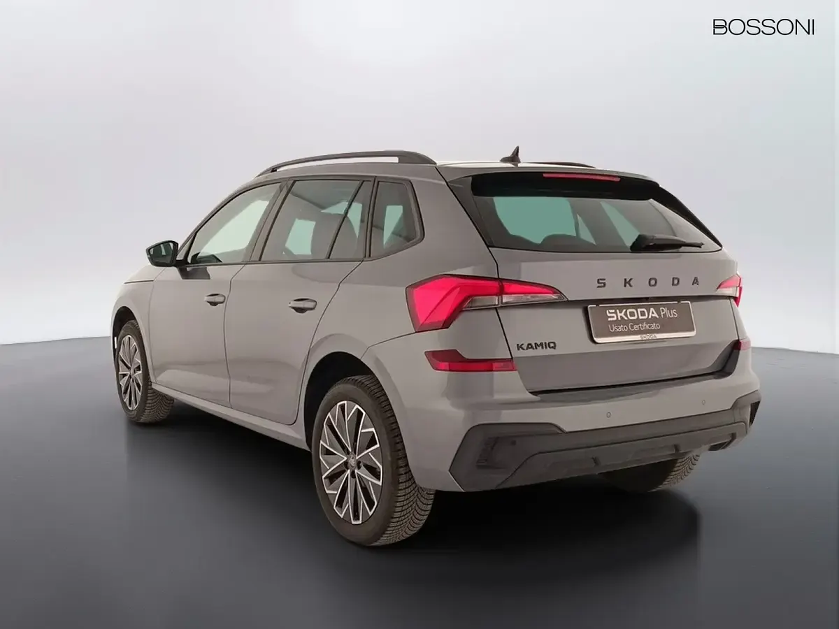 Usata Skoda Kamiq 115 CV (84 kW) 2025 Grigio SUV