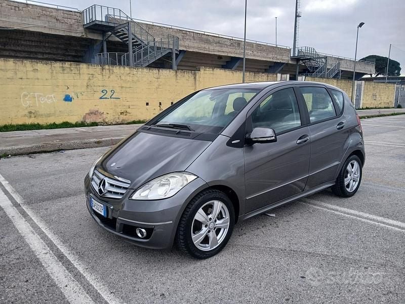 Usata Mercedes A150 Avantgarde 95 CV (69 kW) 2009 Grigio Berlina