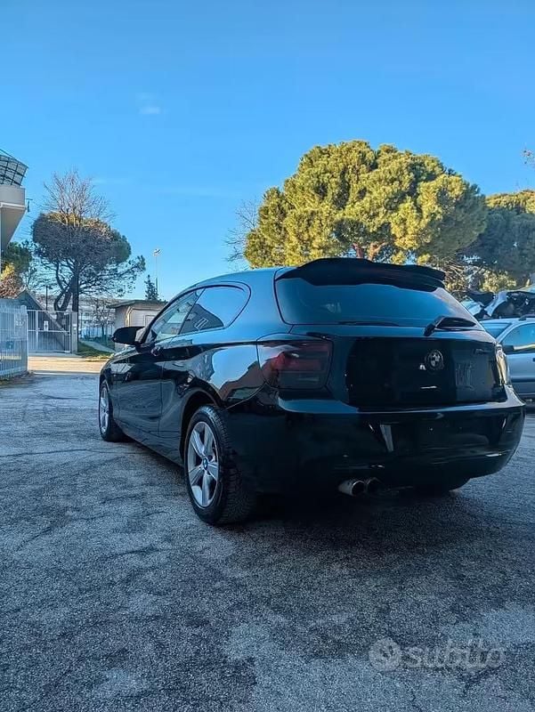 Usata BMW 118 Efficient Dynamics 2015 Nero Utilitaria