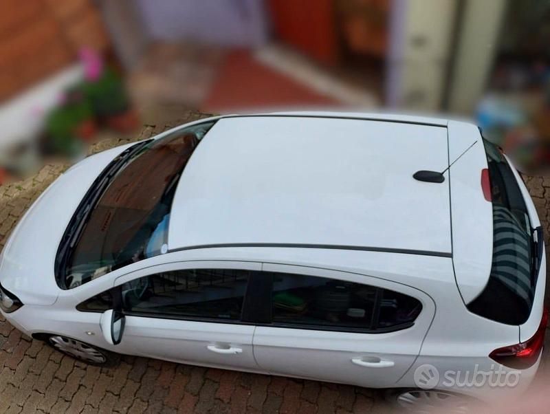 Usata Opel Corsa 2017 Bianco Utilitaria