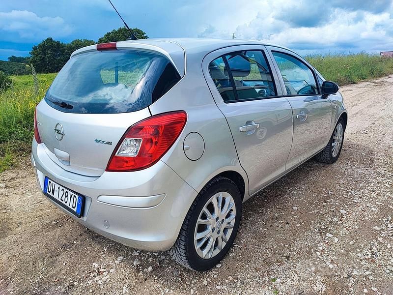 Usata Opel Corsa 2009 Utilitaria