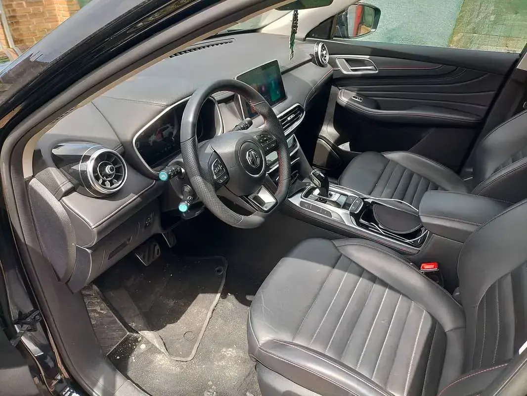 Usata MG EHS Luxury 162 CV (119 kW) 2024 Nero SUV