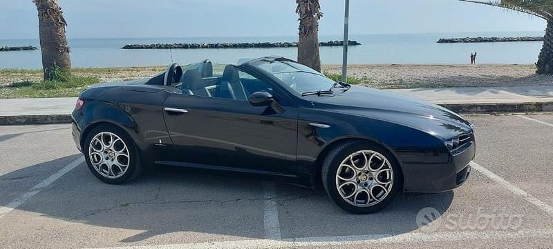 Usata Alfa Romeo Spider 185 CV (136 kW) 2008 Nero Cabrio