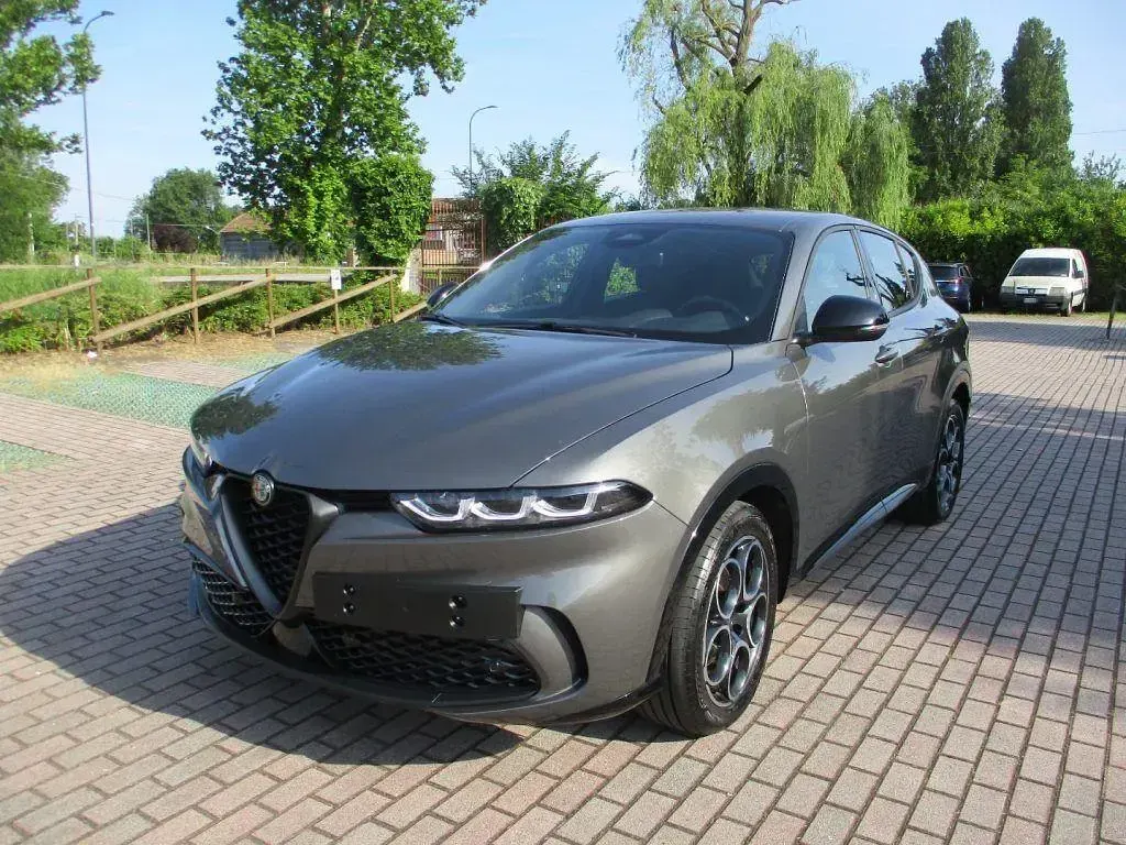 Usata Alfa Romeo Tonale Sprint 131 CV (96 kW) 2024 Grigio SUV