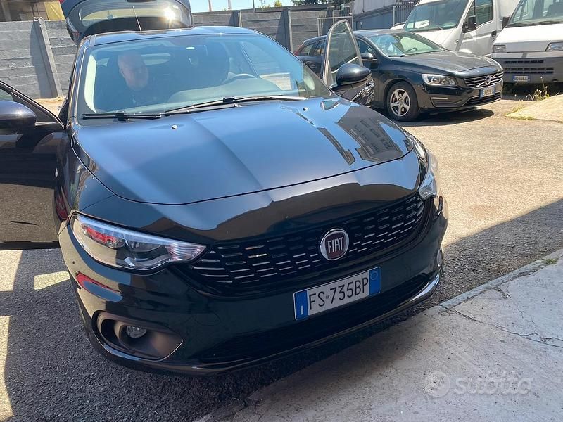Usata Fiat Tipo 95 CV (69 kW) 2018 Nero Berlina