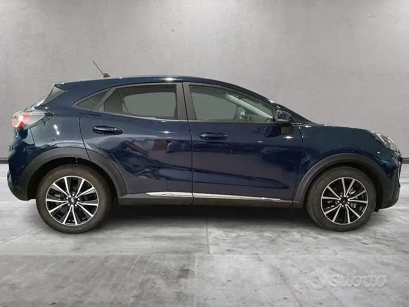 Usata Ford Puma Titanium 125 CV (91 kW) 2023 Blu/azzurro SUV