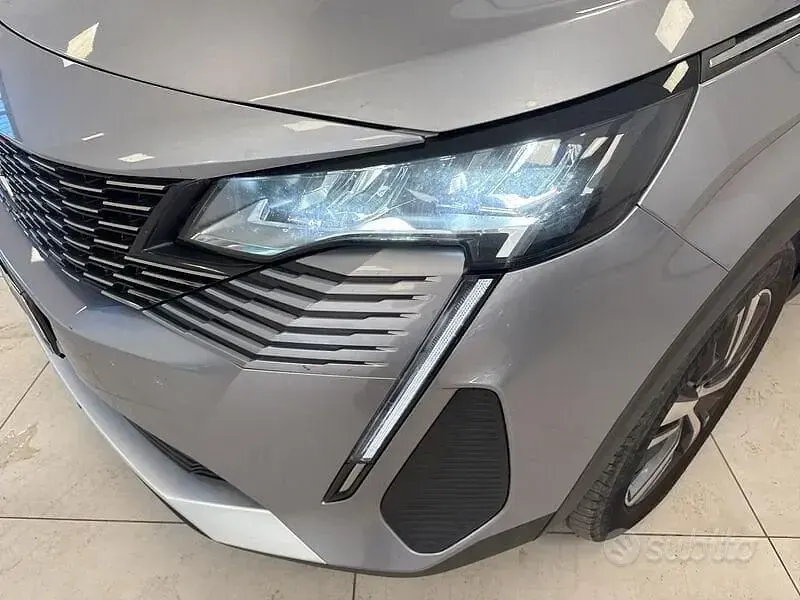 Usata Peugeot 3008 Allure 131 CV (96 kW) 2024 Grigio SUV