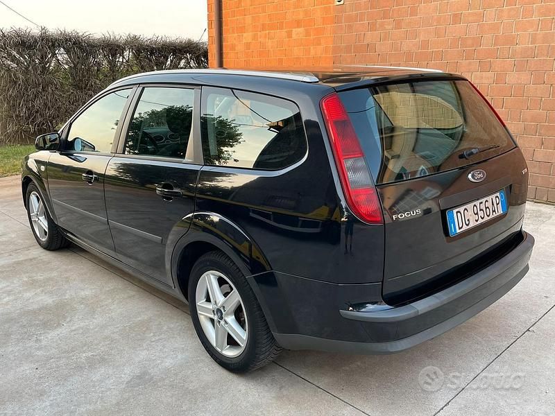 Usata Ford Focus 90 CV (66 kW) 2007 Station wagon