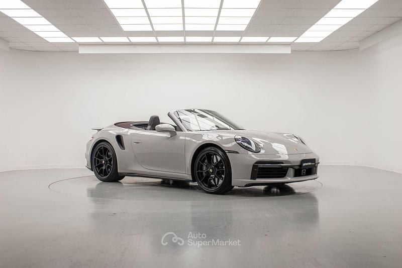 Usata Porsche 911 Turbo S Cabriolet 650 CV (478 kW) 2020 Gesso Cabrio