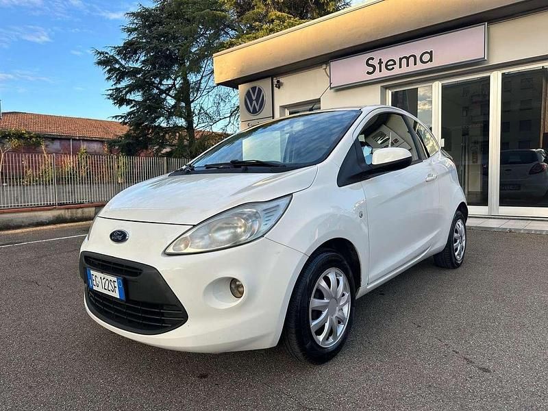 Bianco Usata 2011 Ford Ka Tre volumi | 4500 € (Buon prezzo) - Immagine 1/4