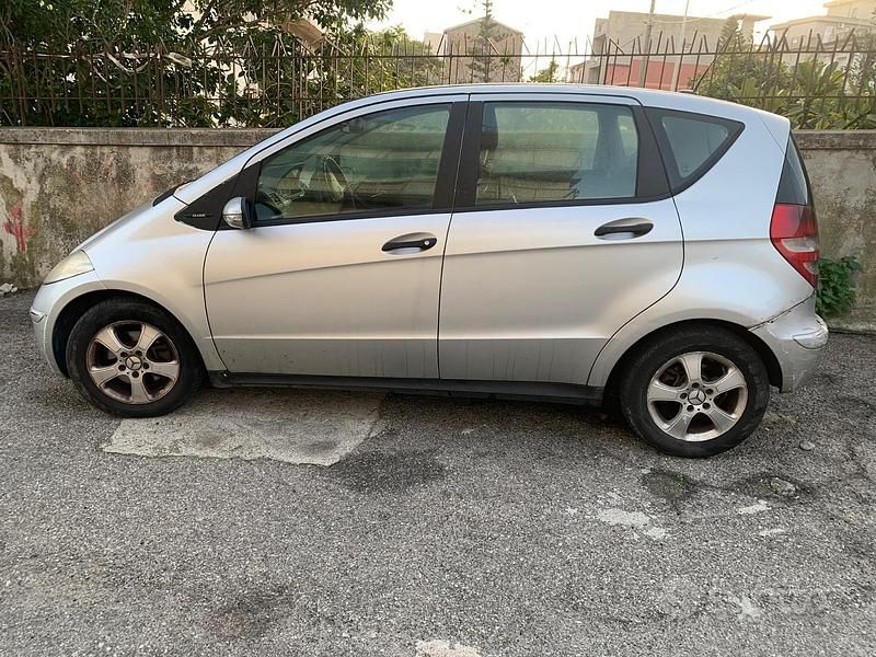 Usata Mercedes A180 2005 Grigio Berlina