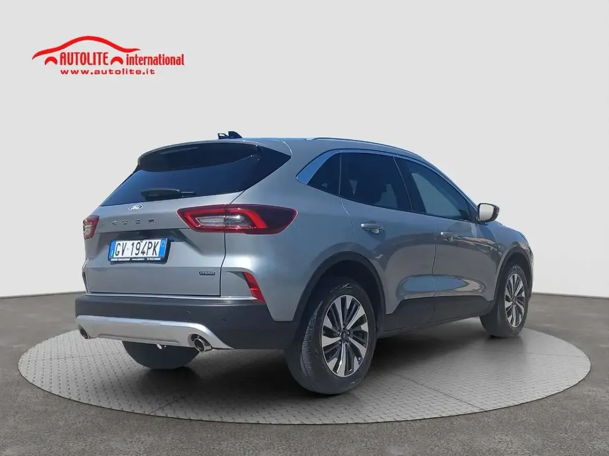 Usata Ford Kuga Titanium 151 CV (111 kW) 2024 Argento SUV