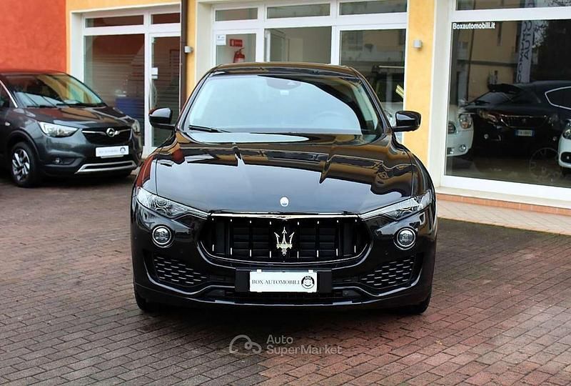 Usata Maserati GranSport 250 CV (183 kW) 2018 Nero Station wagon