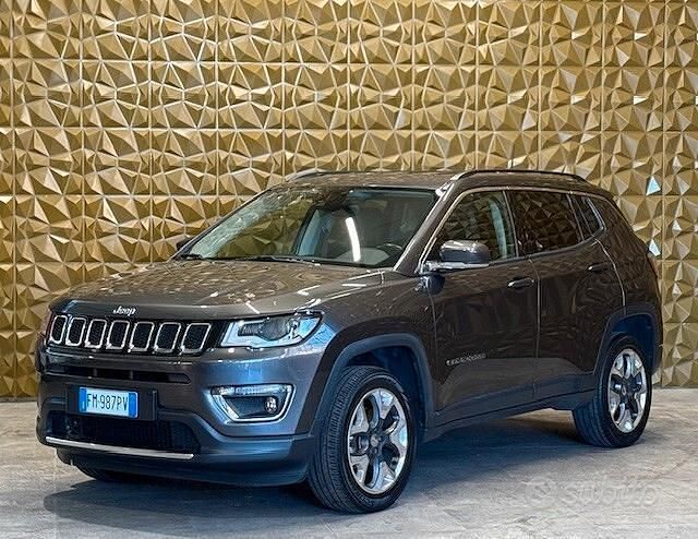 Usata Jeep Compass Limited 140 CV (102 kW) 2017 Grigio SUV