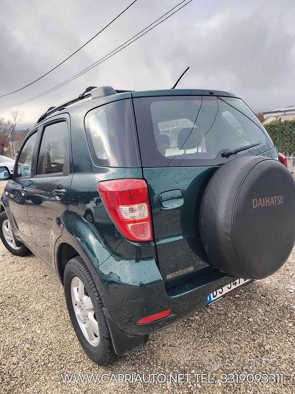 Usata Daihatsu Terios HIRO 105 CV (77 kW) 2009 Verde SUV
