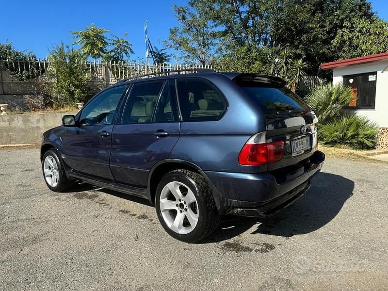 Usata BMW X5 Comfort Edition 218 CV (160 kW) 2005 Blu SUV