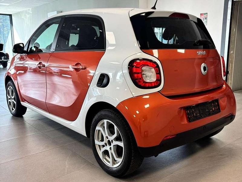 Usata Smart ForFour Passion 71 CV (52 kW) 2014 Arancione Utilitaria