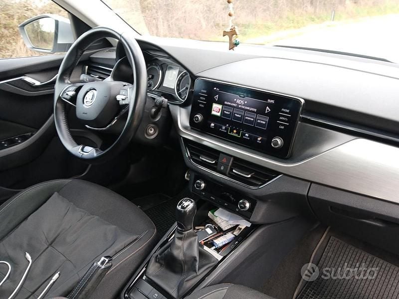 Occasion Skoda Kamiq ScoutLine 90 ch (66 kW) 2021 Gris SUV