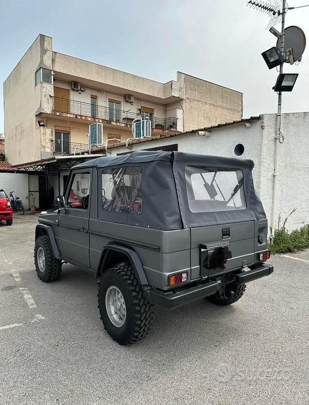 Usata Mercedes G240 72 CV (52 kW) 1987 Grigio SUV