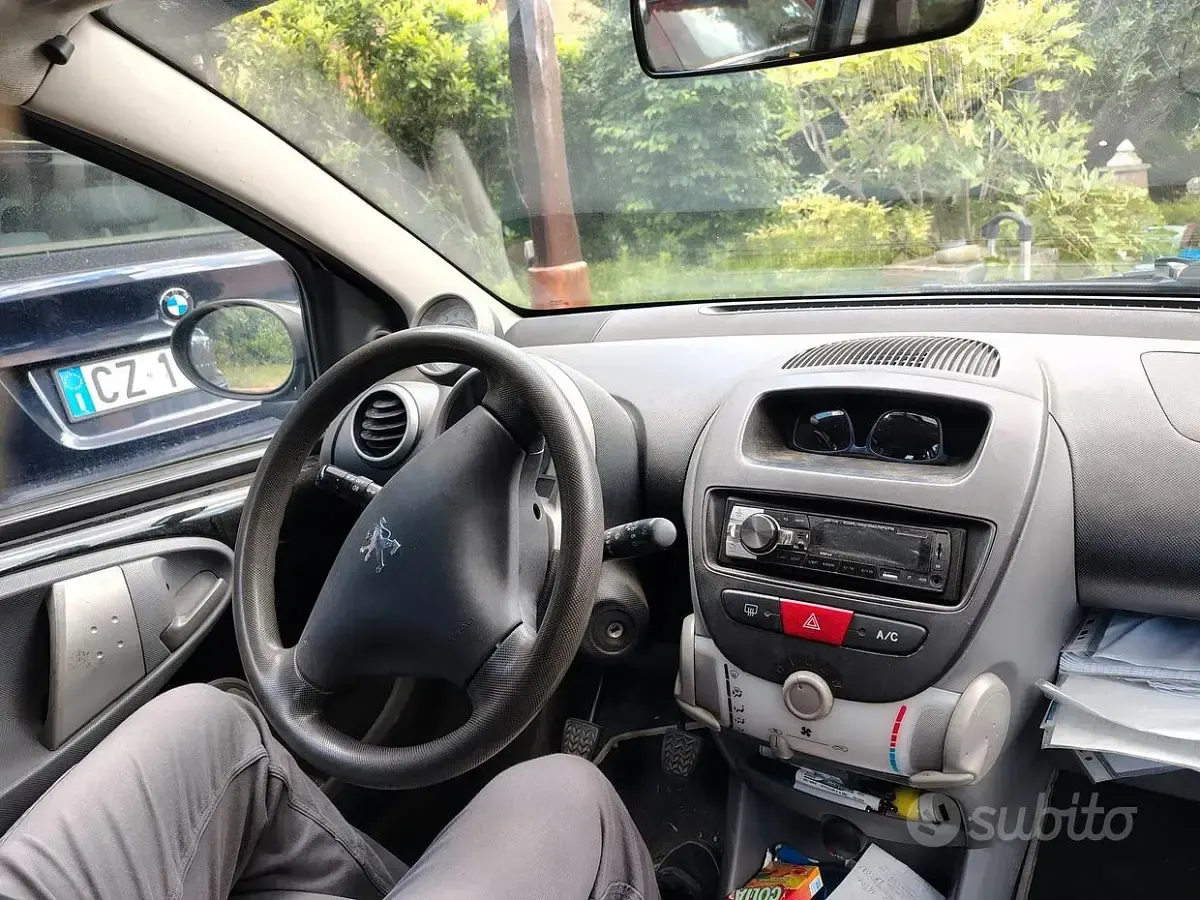 Usata Peugeot 107 68 CV (50 kW) 2008 Utilitaria
