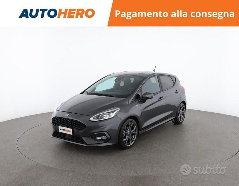 Grigio Usata 2021 Ford Fiesta ST-Line Berlina | 11.099 € (Buon prezzo) - Immagine 1/2