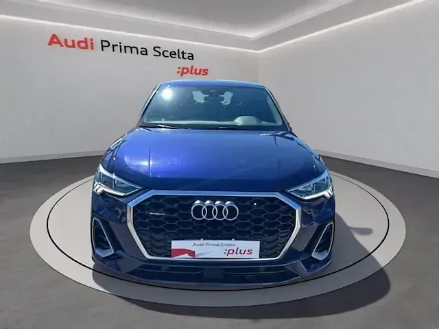 Usata Audi Q3 Sportback Comfort 150 CV (110 kW) 2021 Blu SUV