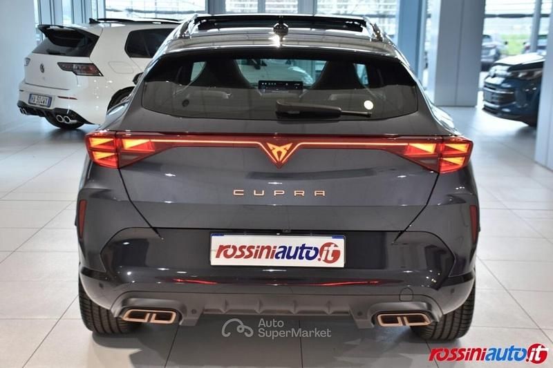 Nuova Cupra Formentor 204 CV (150 kW) 2025 Gray SUV