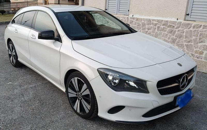 Usata Mercedes CLA200 Shooting Brake Night 136 CV (100 kW) 2017 Station wagon