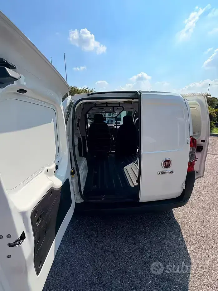 Usata Fiat Fiorino 75 CV (55 kW) 2015 Bianco Monovolume