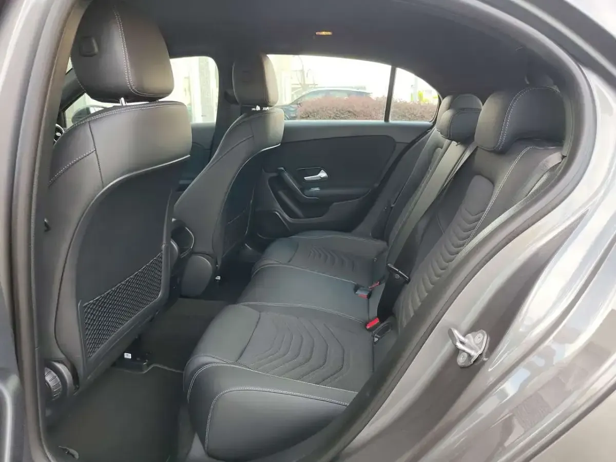 Usata Mercedes A250 160 CV (117 kW) 2022 Grigio Berlina