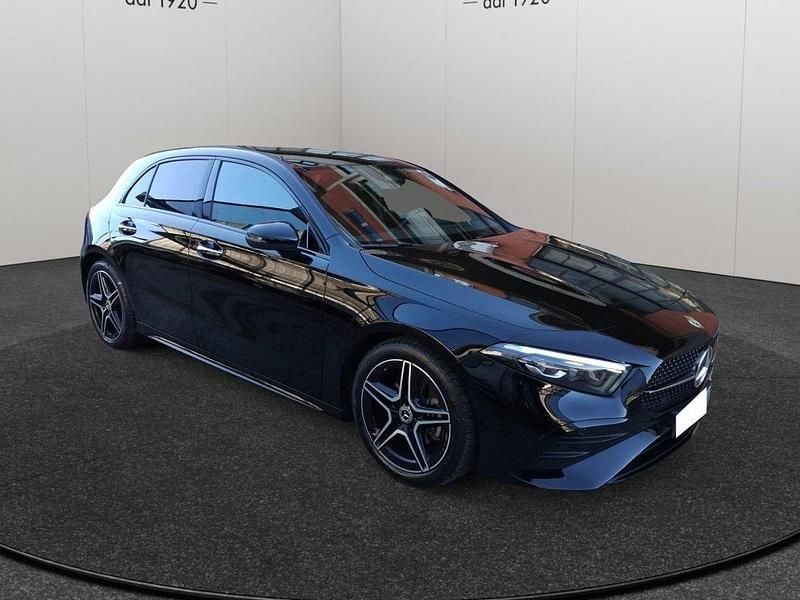 Nero Usata 2024 Mercedes 180 Advanced Plus Tre volumi | 35.000 € (Buon prezzo) - Immagine 1/4