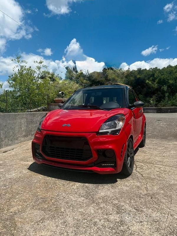 Rosso Usata 2015 Ligier JS50 Due volumi | 6500 € (Buon prezzo) - Immagine 1/4