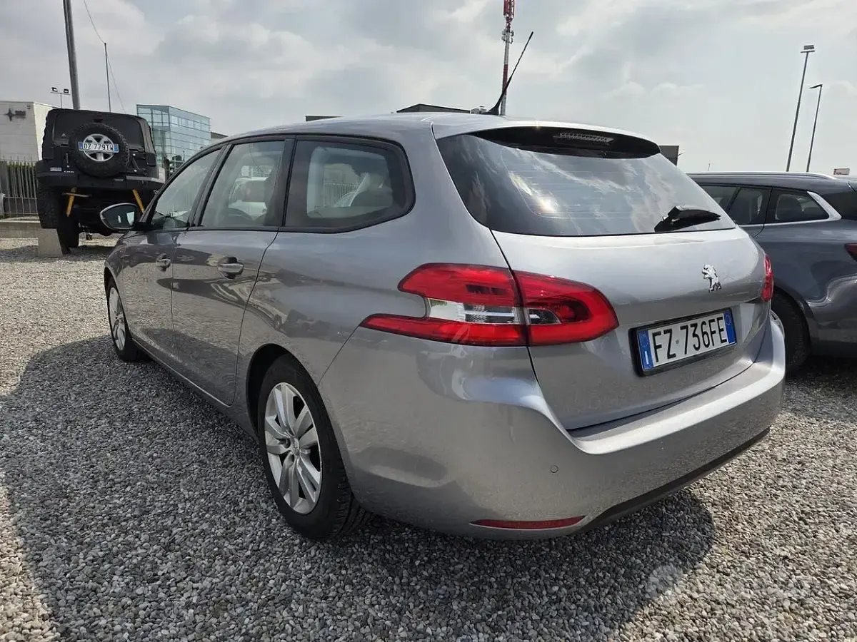 Usata Peugeot 308 131 CV (96 kW) 2019 Station wagon
