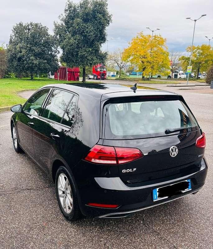 Usata VW Golf VIII Highline 131 CV (96 kW) 2020 Nero Berlina