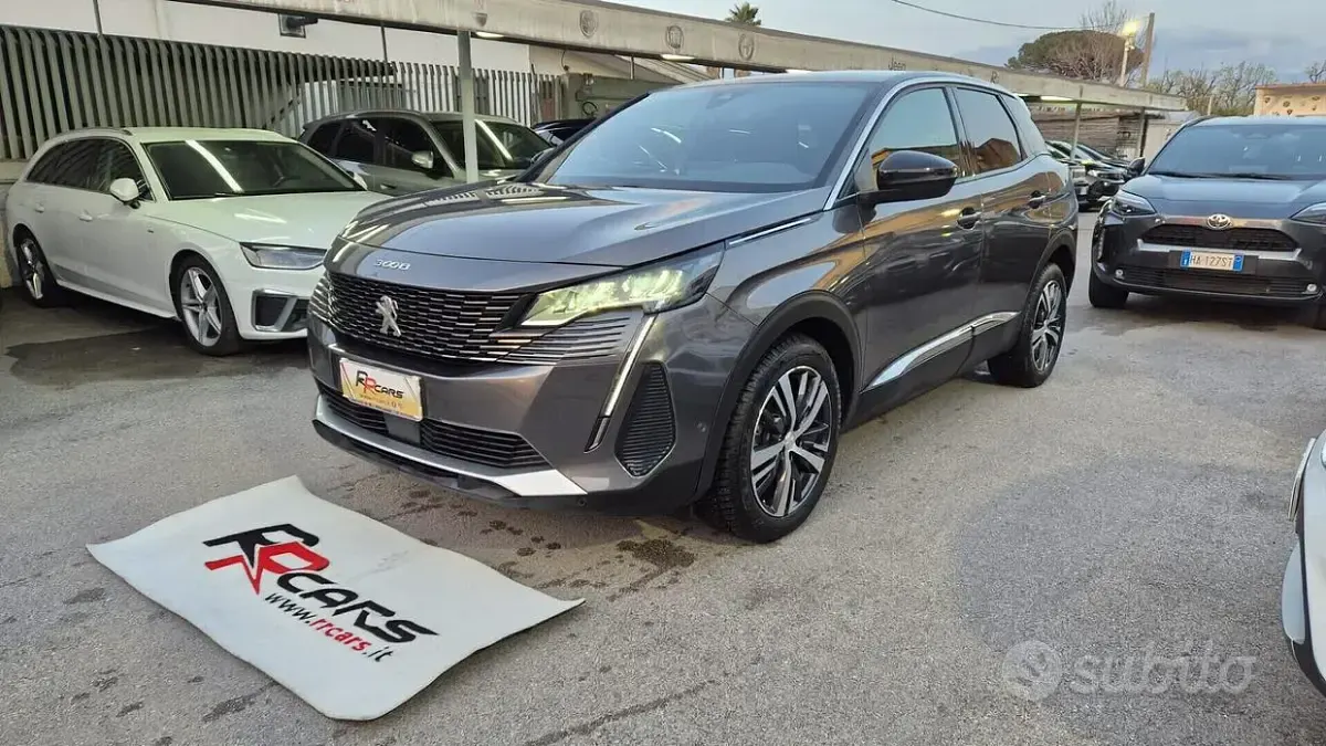 Usata Peugeot 3008 Allure 131 CV (96 kW) 2023 Grigio SUV