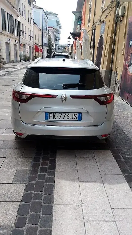 Usata Renault Mégane GrandTour 110 CV (80 kW) 2017 Grigio Station wagon