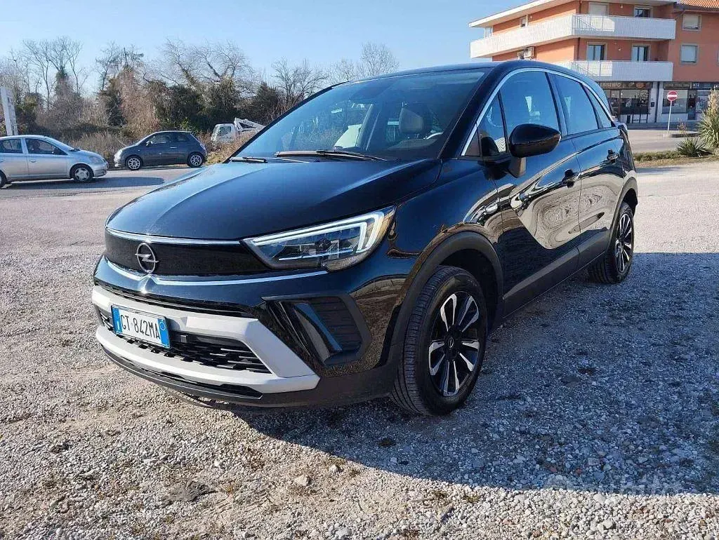 Usata Opel Crossland Elegance 131 CV (96 kW) 2024 Nero SUV
