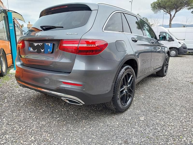 Usata Mercedes GLC250 204 CV (150 kW) 2015 Grigio SUV