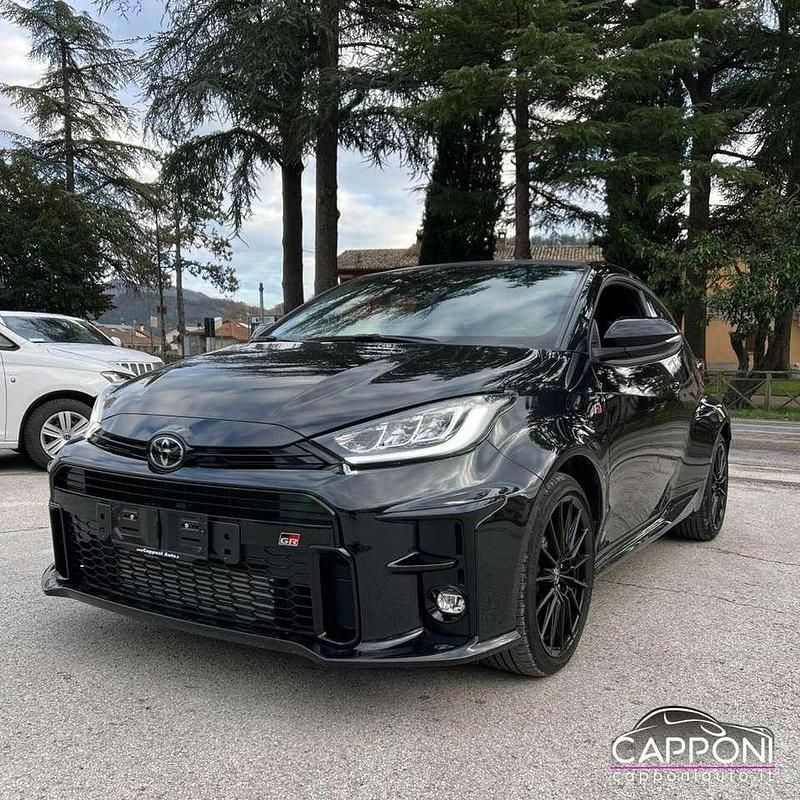 Usata Toyota Yaris 261 CV (191 kW) 2022 Nero Utilitaria