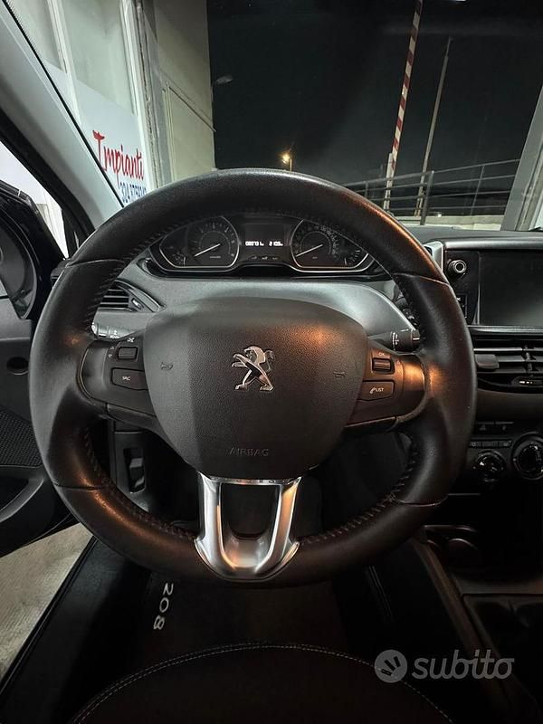 Usata Peugeot 208 2019 Utilitaria